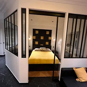  Appartamento Cosy Sur Les Champs-elysées